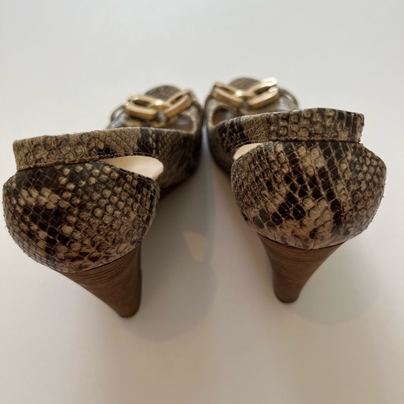 Coach Wedge Heals - Picture 5 of 6